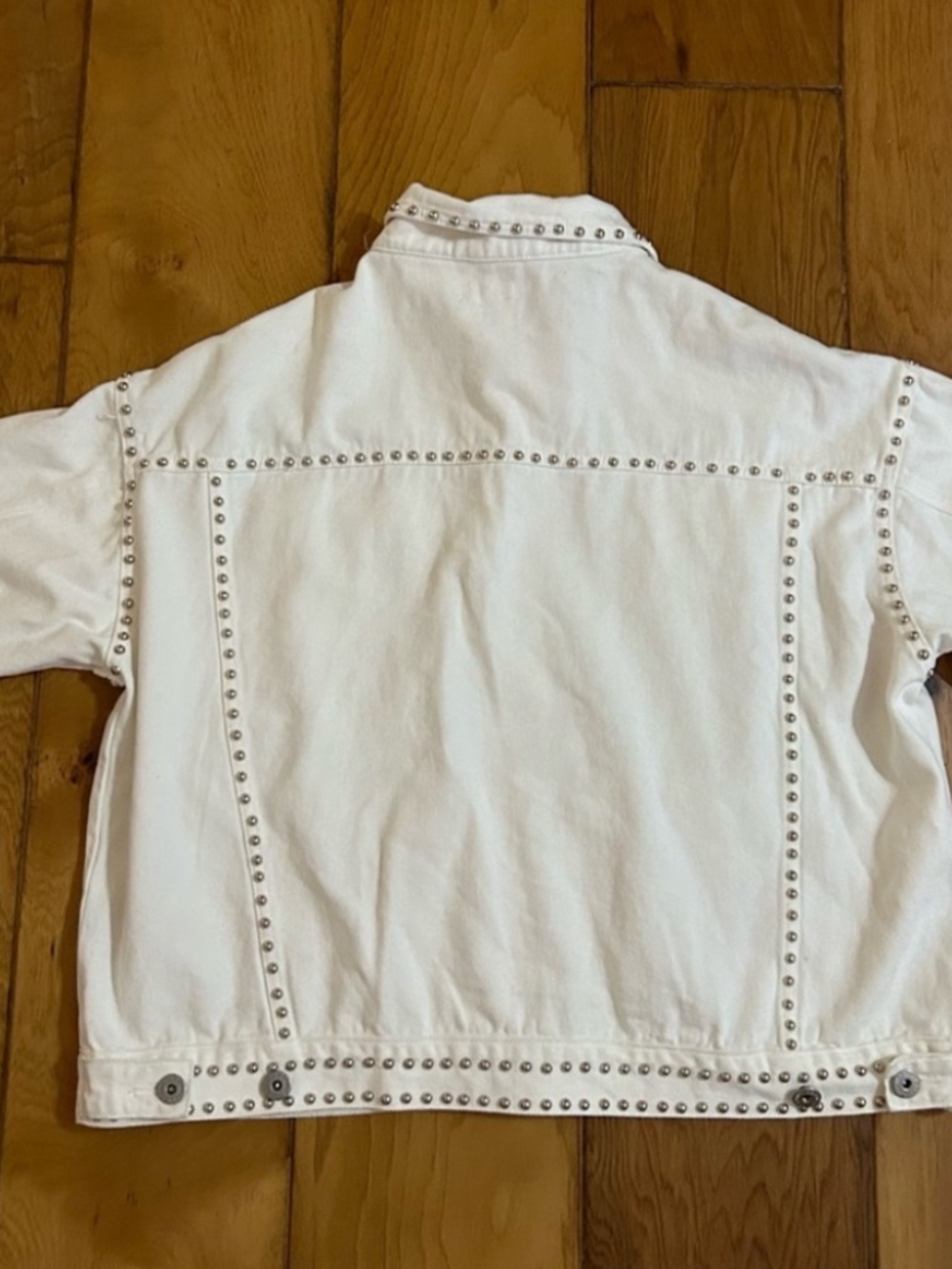 Women's Western Washed Denim Studded Trucker Jacket in Blanc sz M EUC  $129R - Picture 9 of 10